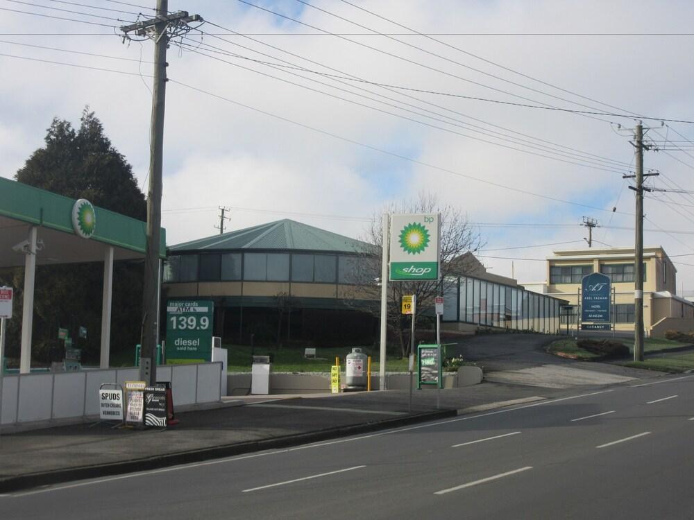 Abel Tasman Airport Motor Inn Launceston Extérieur photo