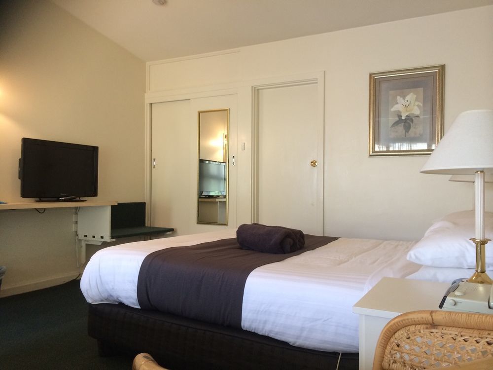 Abel Tasman Airport Motor Inn Launceston Extérieur photo