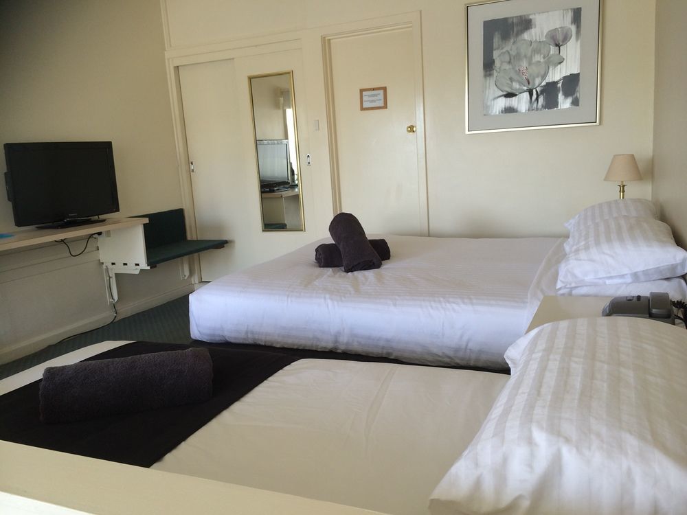 Abel Tasman Airport Motor Inn Launceston Extérieur photo