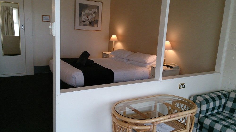 Abel Tasman Airport Motor Inn Launceston Extérieur photo
