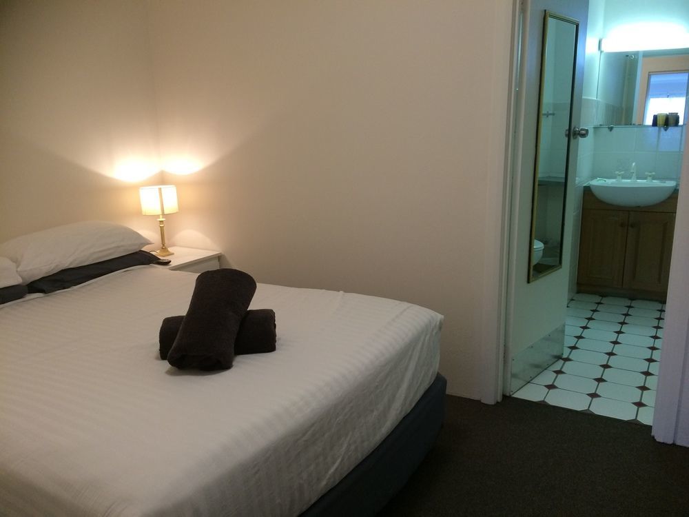 Abel Tasman Airport Motor Inn Launceston Extérieur photo