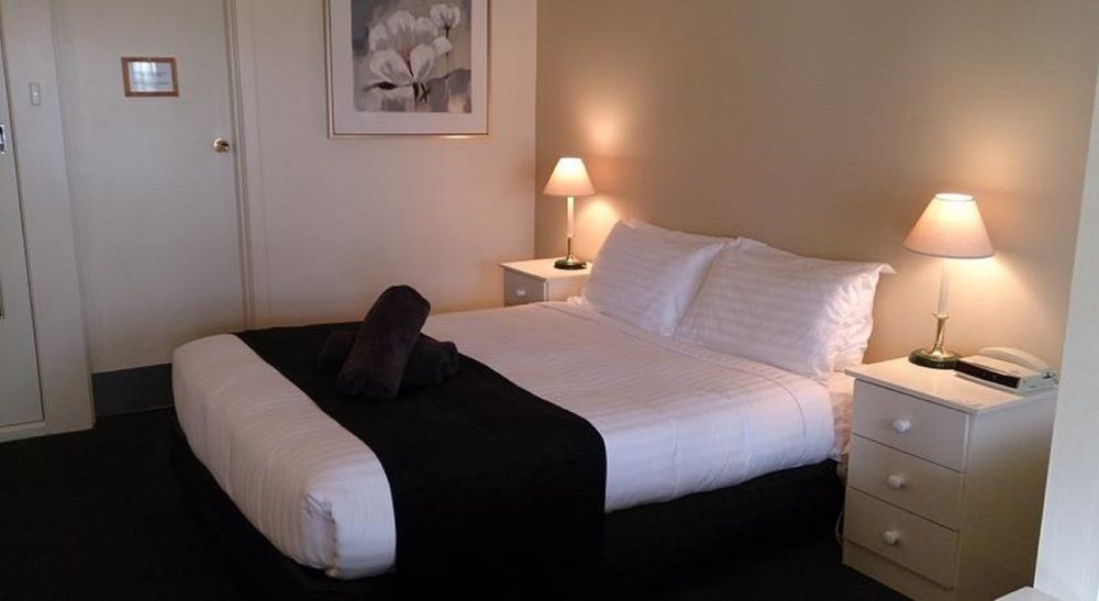 Abel Tasman Airport Motor Inn Launceston Extérieur photo