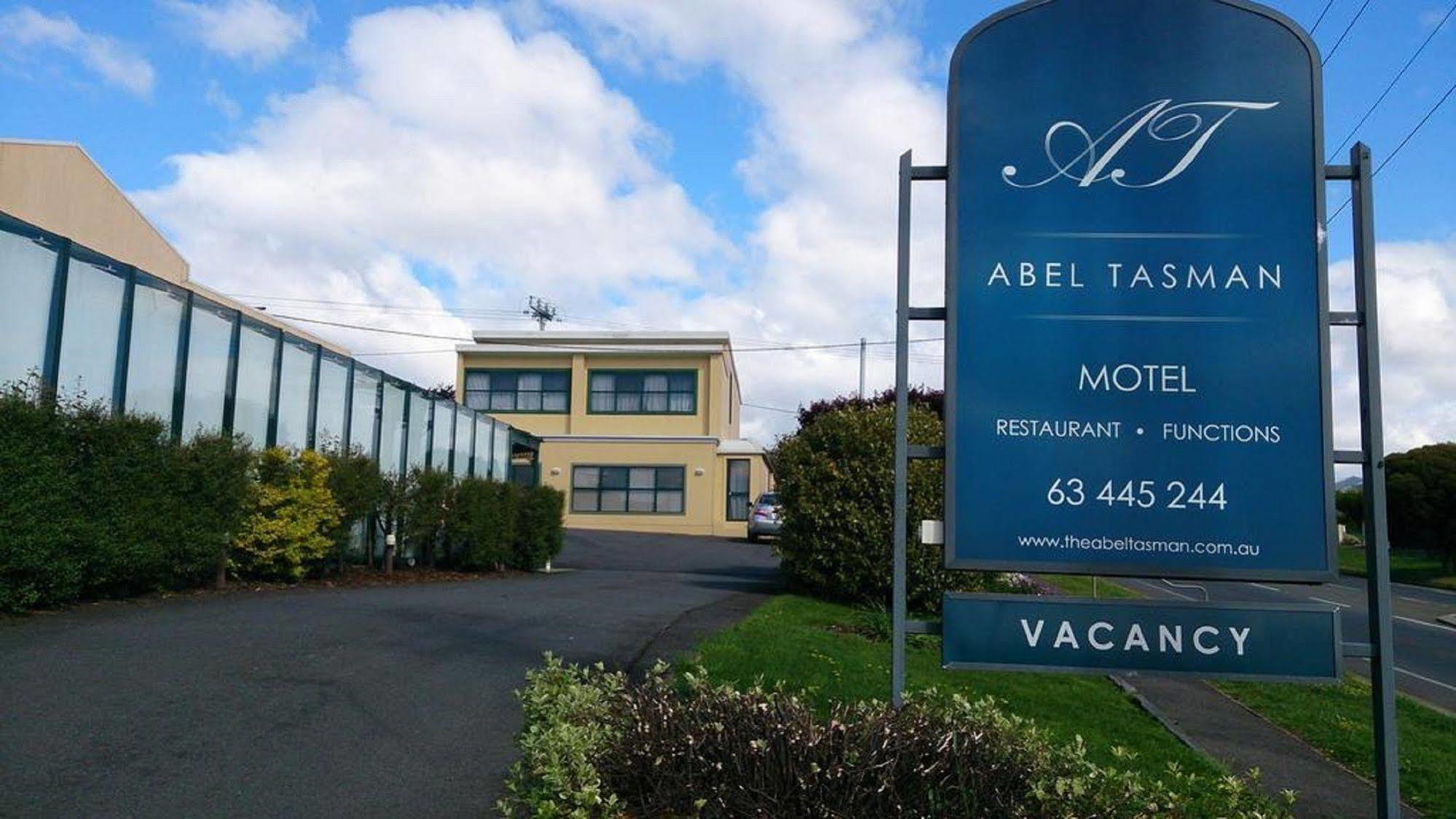 Abel Tasman Airport Motor Inn Launceston Extérieur photo