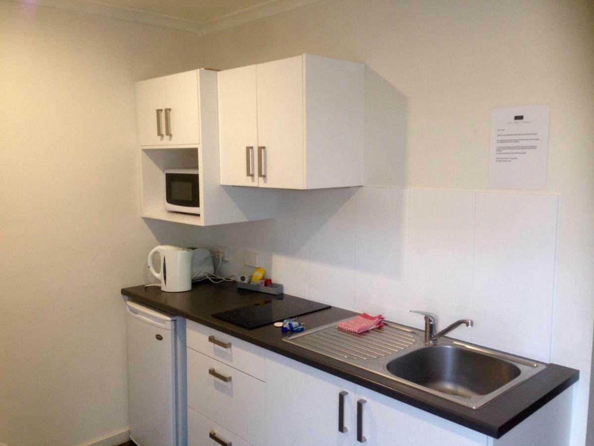 Abel Tasman Airport Motor Inn Launceston Extérieur photo